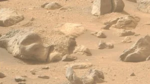 Leia mais sobre o artigo FORMAÇÃO EM MARTE QUE LEMBRA ROSTO CANSADO